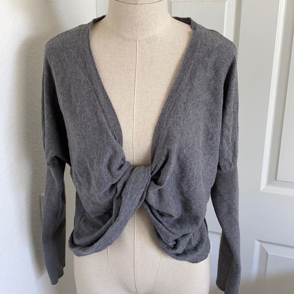 Forever 21 yoga sweater